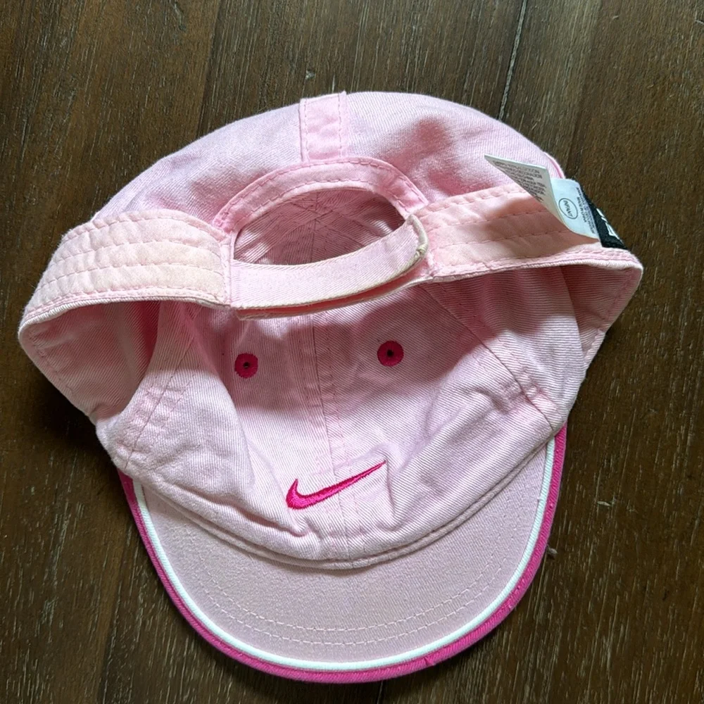 Nike adjustable pink cap